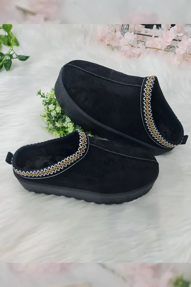 Faux Fur Aztec Lined Mule Slipper