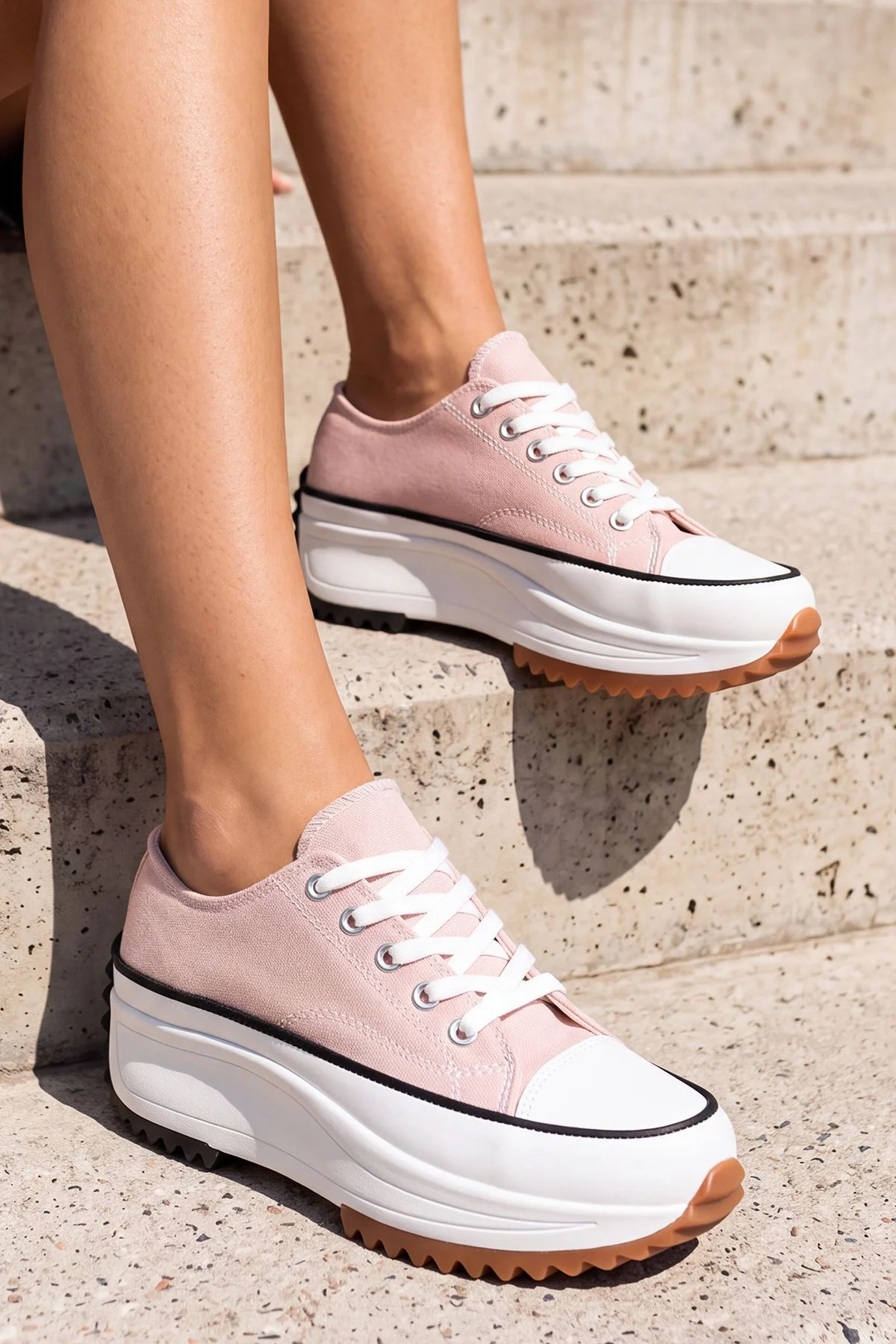 Plain Chunky Womens Chunky Trainers with Lace Up Design
