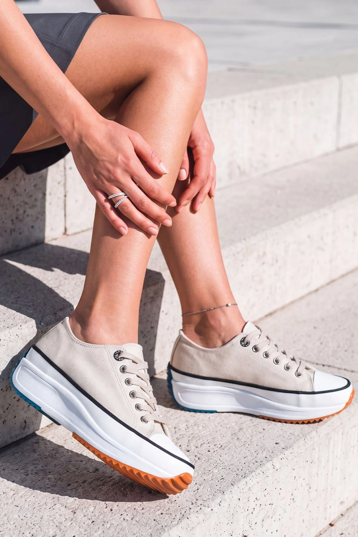 Plain Chunky Womens Chunky Trainers with Lace Up Design