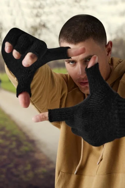 Plain Fingerless Men Gloves