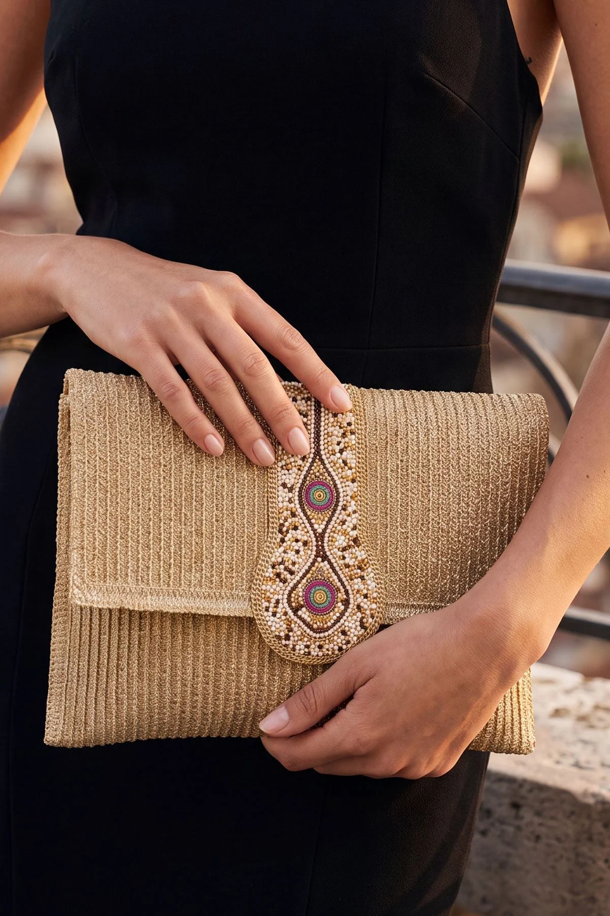 Straw Beaded Flap Adjustable Strap Clutch Bag