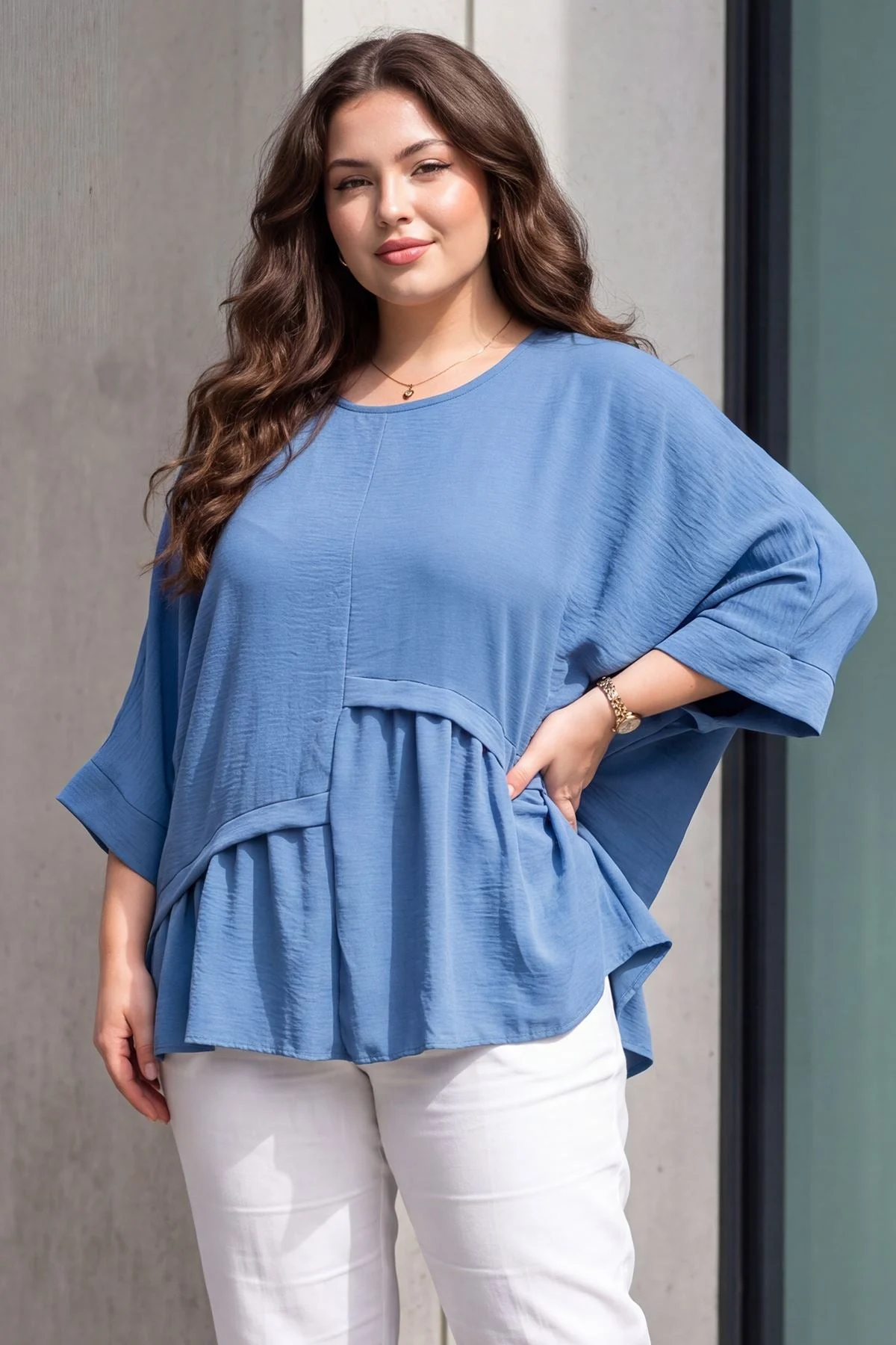 Women�s Plain Layered Oversized Batwing Sleeve Top