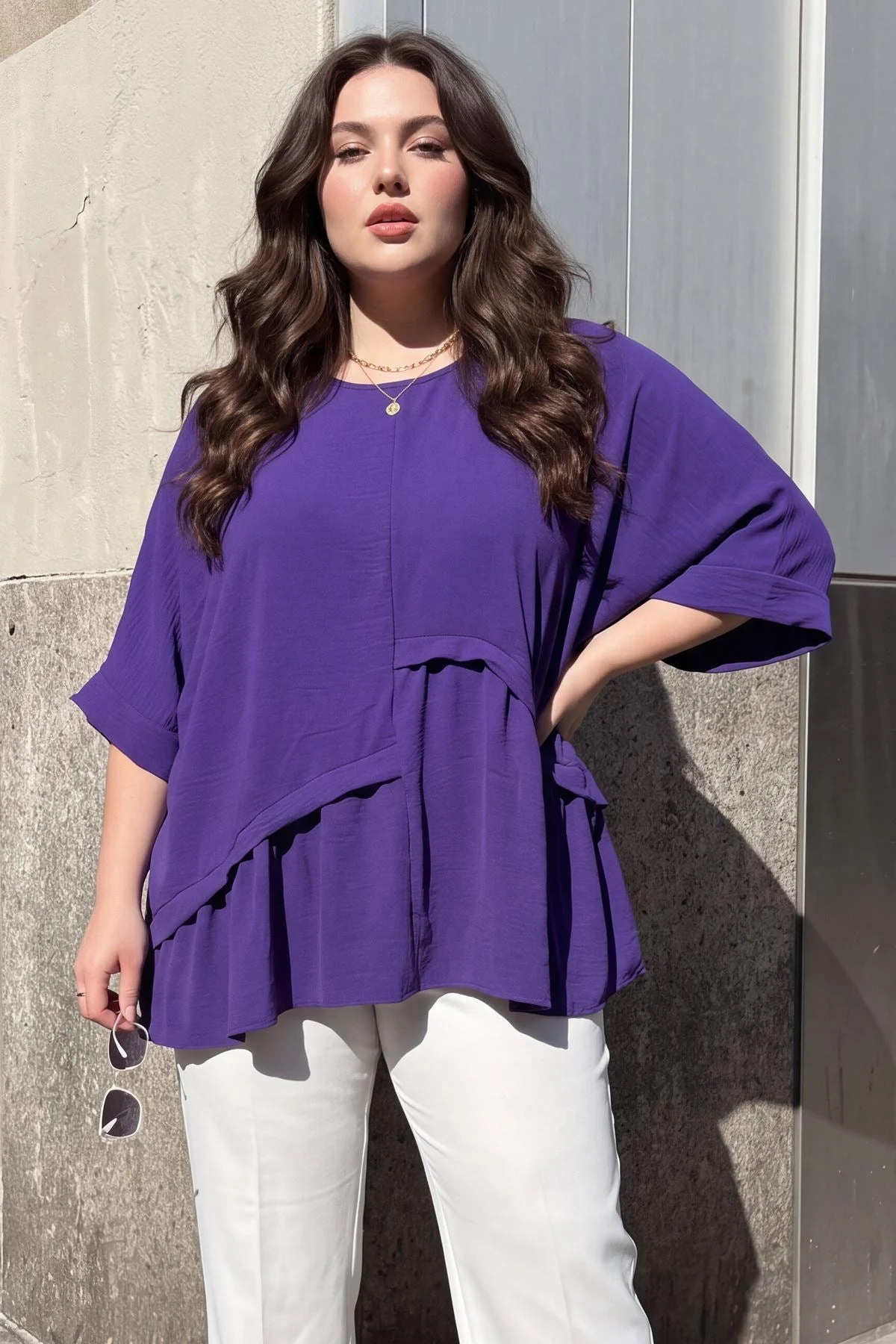 Women�s Plain Layered Oversized Batwing Sleeve Top