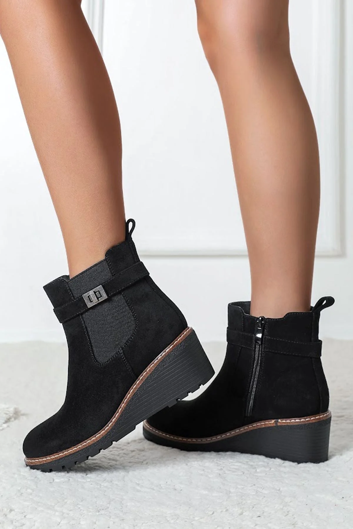 Womens Buckle Detail Suede Ankle Boots