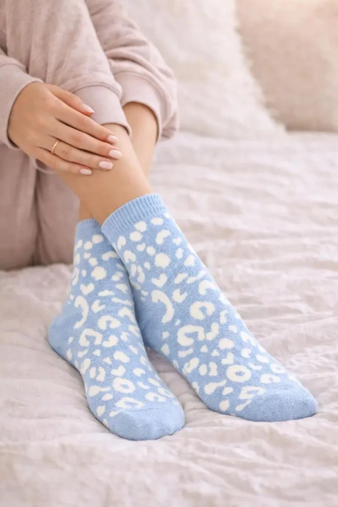 Womens Crew Leopard Print Socks