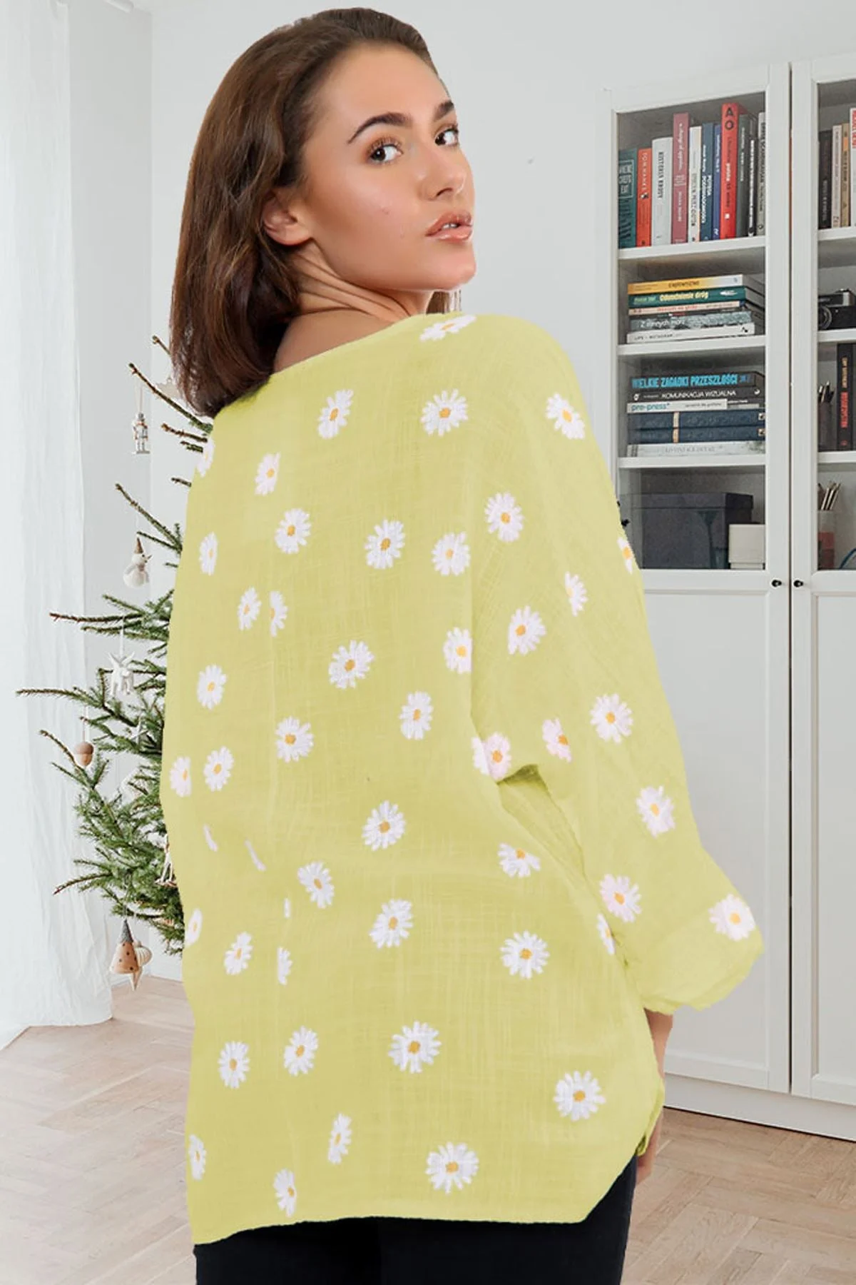 Womens Daisy Print Cotton Necklace Tunic Top