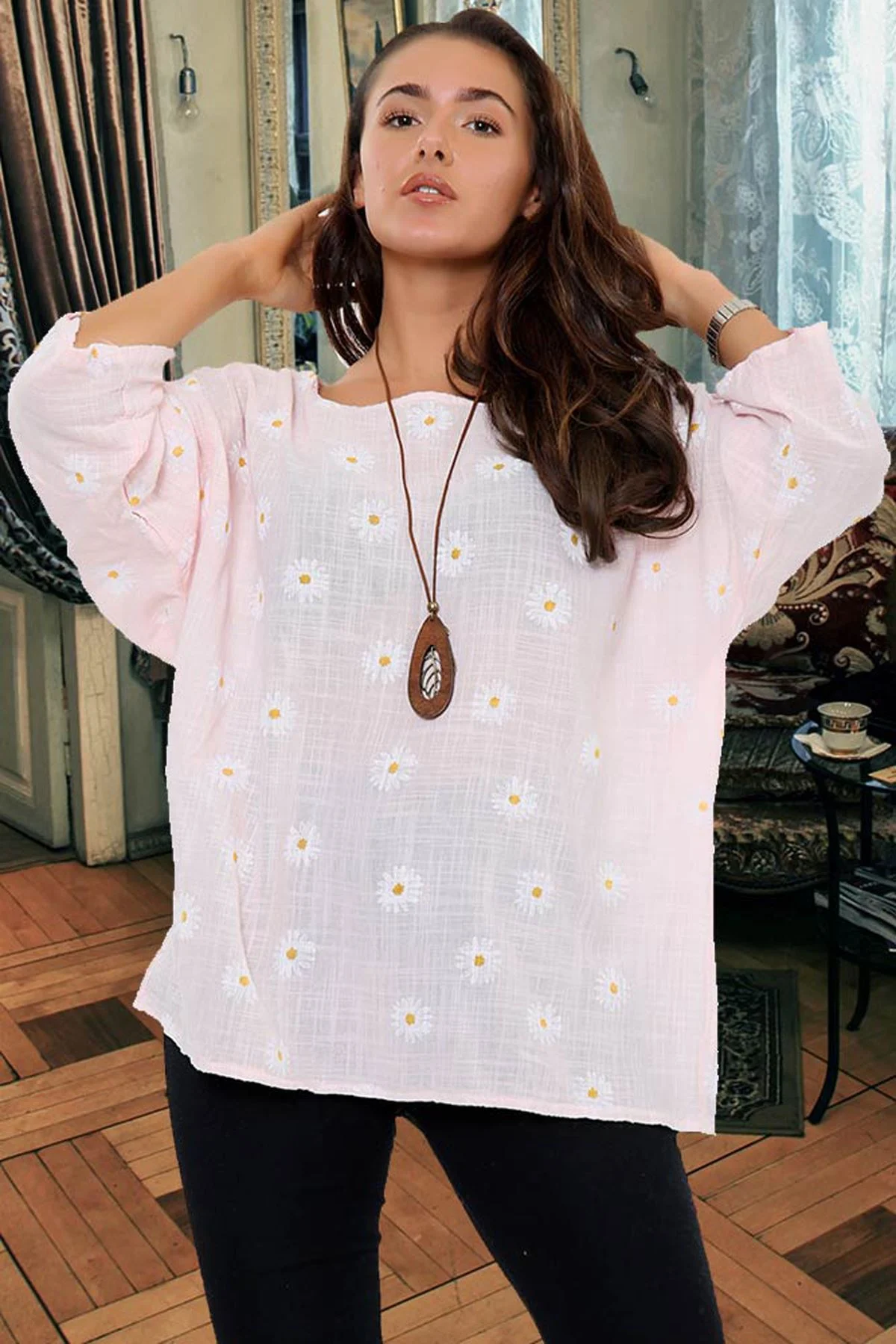 Womens Daisy Print Cotton Necklace Tunic Top